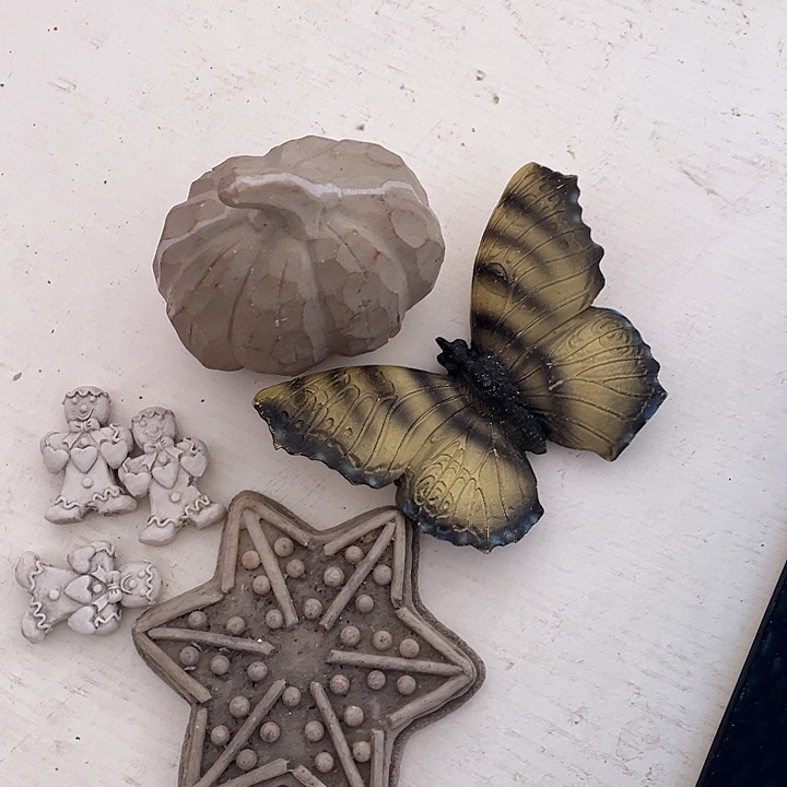 有机玻璃微瑕。         