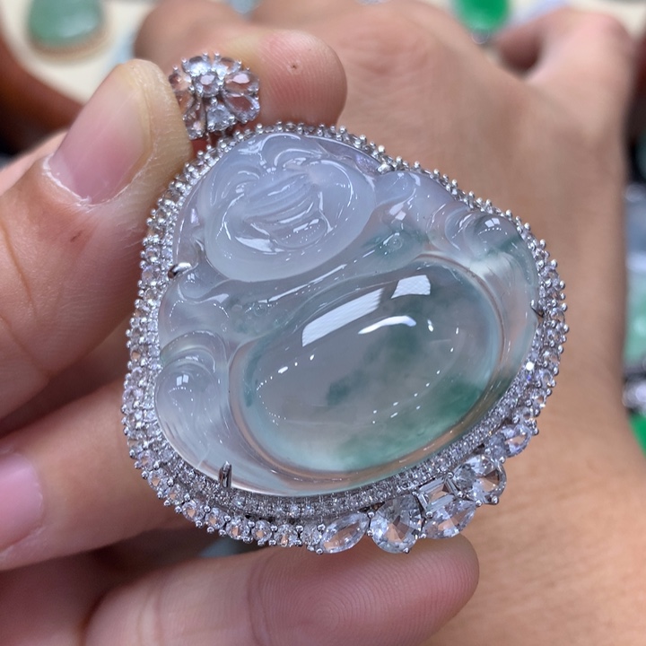 翡翠吊坠(不含链)18K金镶嵌