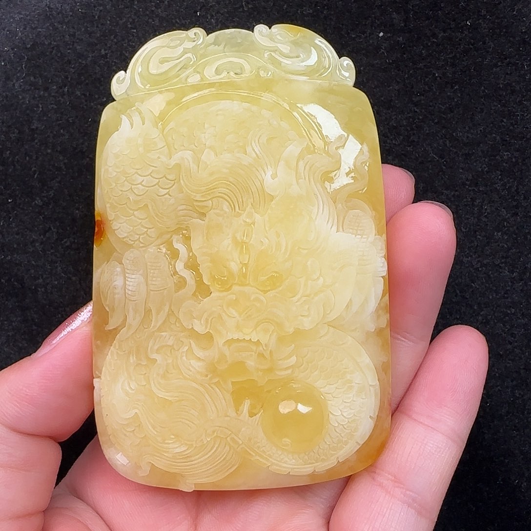 蜜蜡未镶嵌珠宝奇石