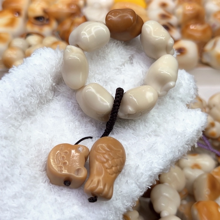 白玉菩提把件83 象牙果原果雕刻蝴蝶结星星手捻