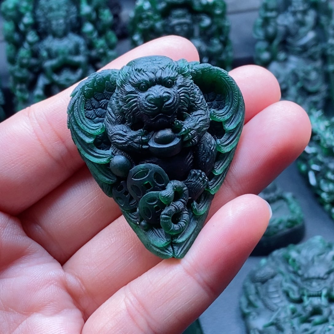 定制翡翠未镶嵌翡翠吊坠x