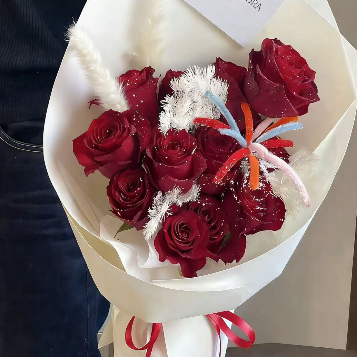 永不落幕的烟火，跨年烟花花束