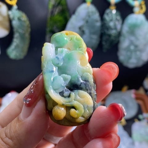 【闪购商品】颈饰未镶嵌翡翠貔貅