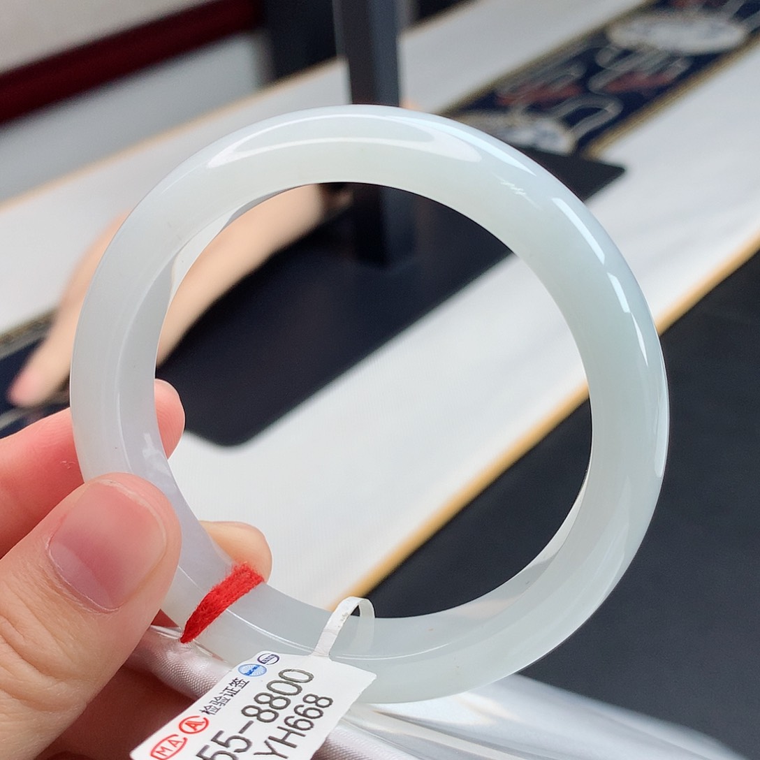 翡翠手镯未镶嵌3号 冰糯化无毛孔白月光