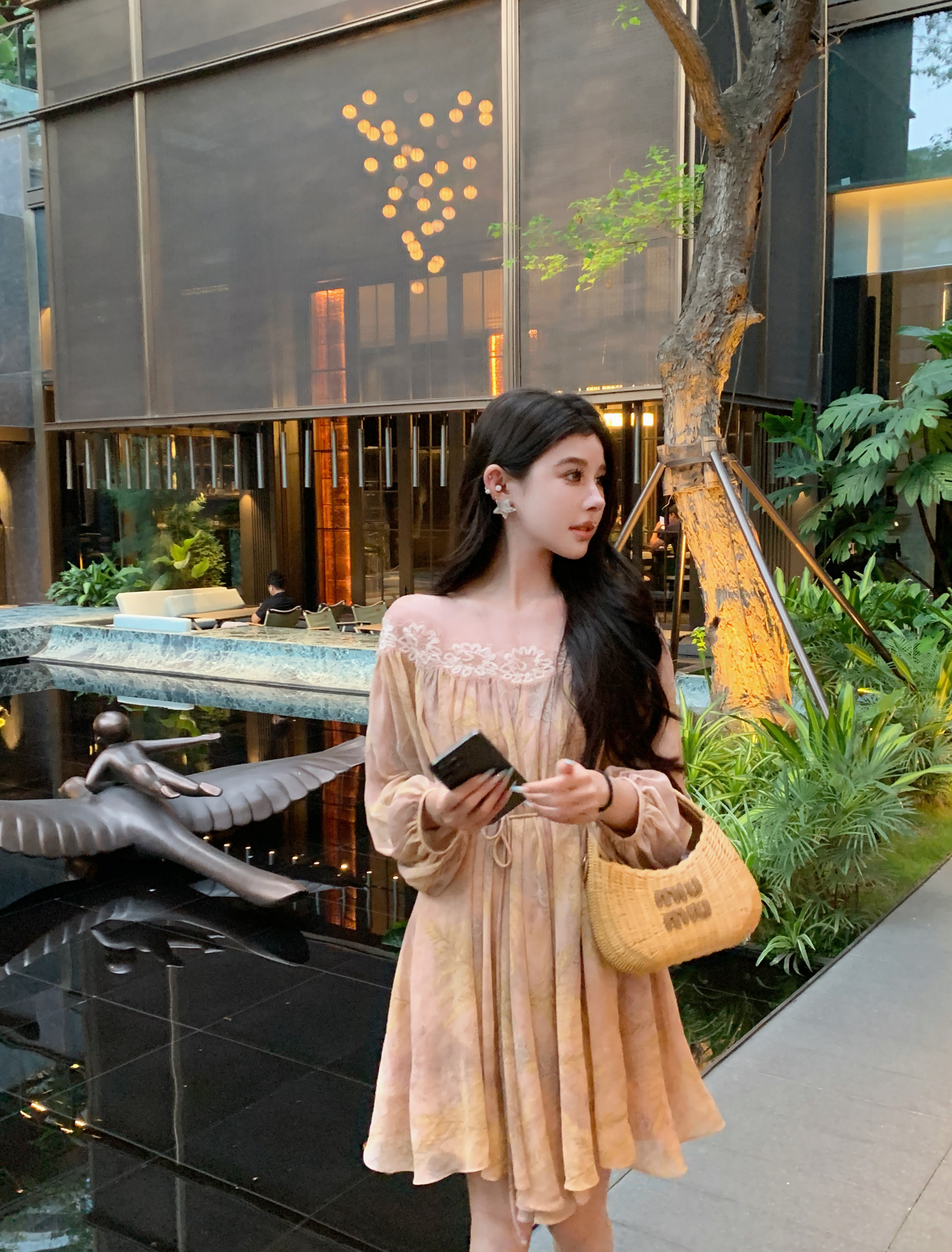 【梦妮定制】翻本诗集-温柔气质蕾丝拼接网纱碎花连衣裙 1116