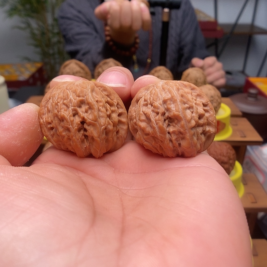 文玩核桃吊坠磨盘极品歪37