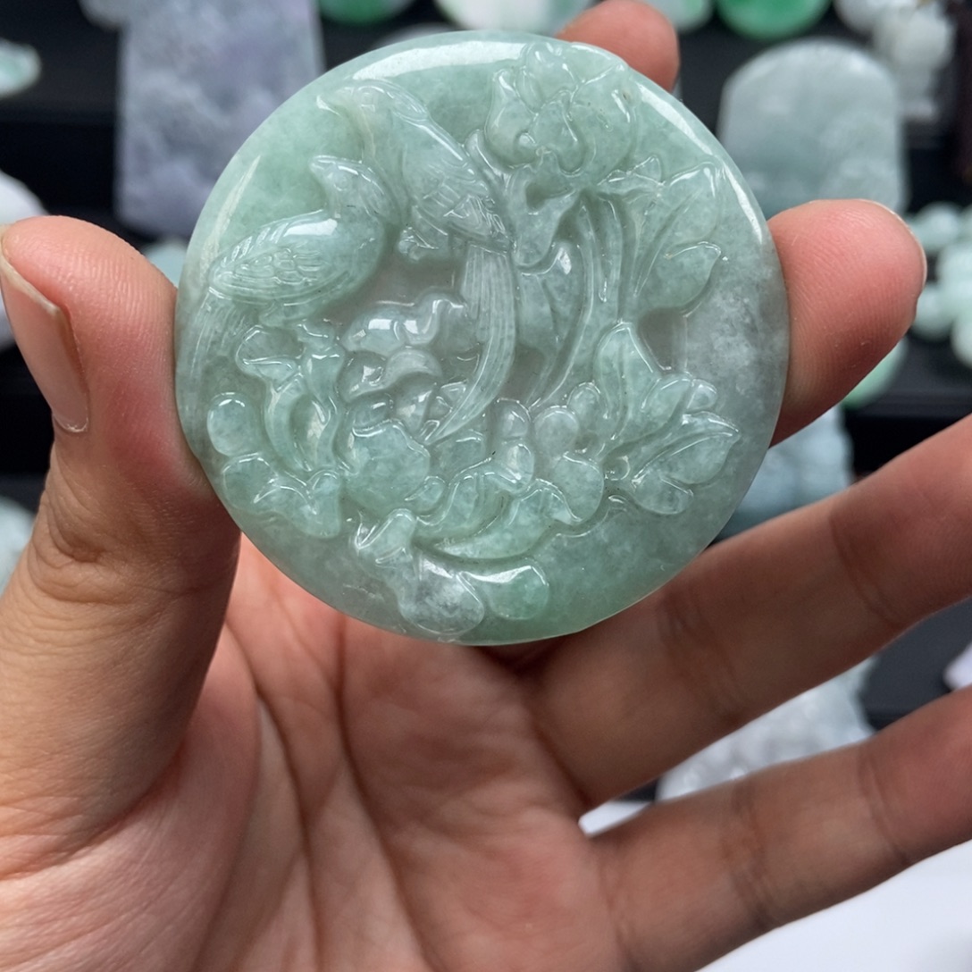 翡翠未镶嵌颈饰翡翠