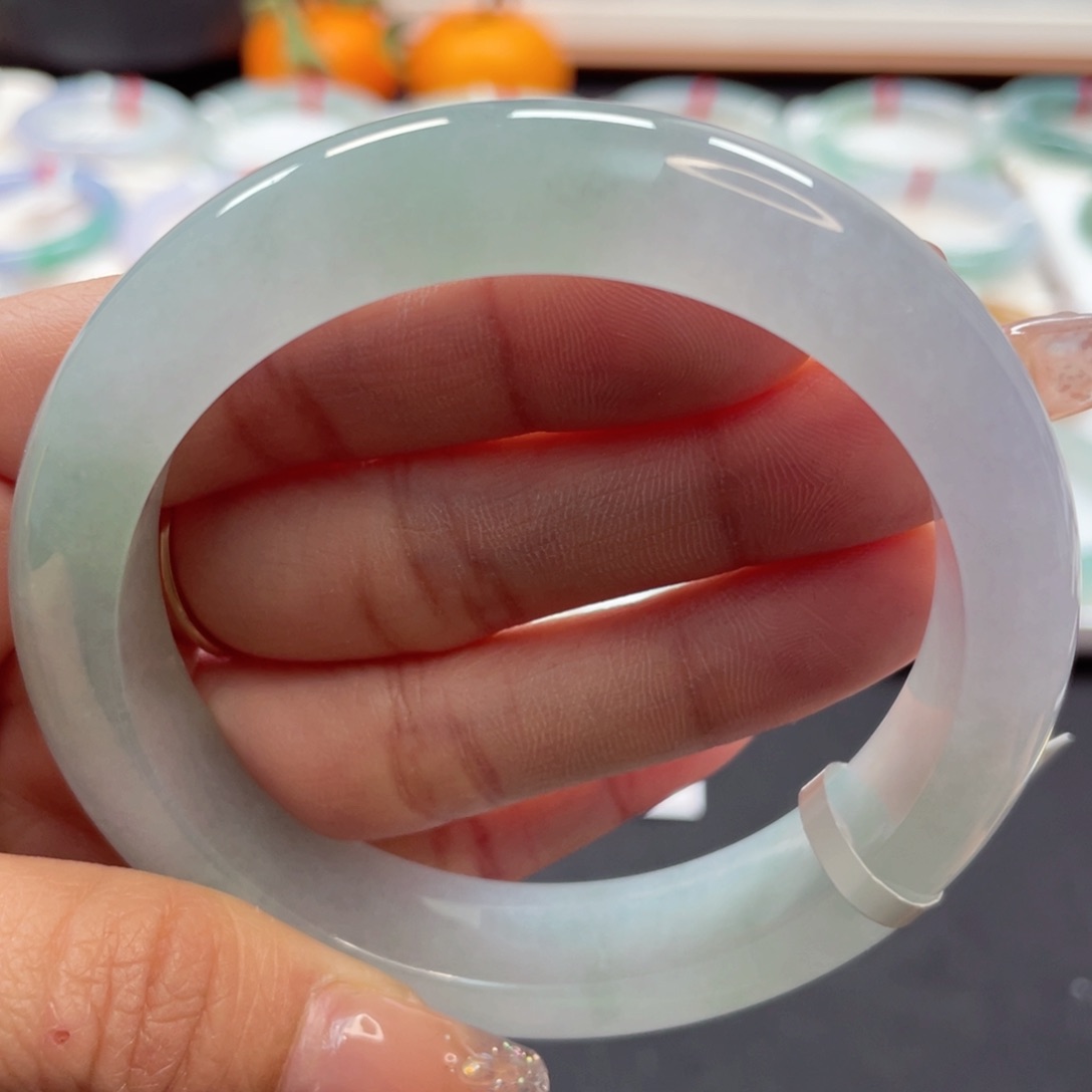 【闪购商品】翡翠手镯未镶嵌58.6冰透淡春彩梦幻色系15号