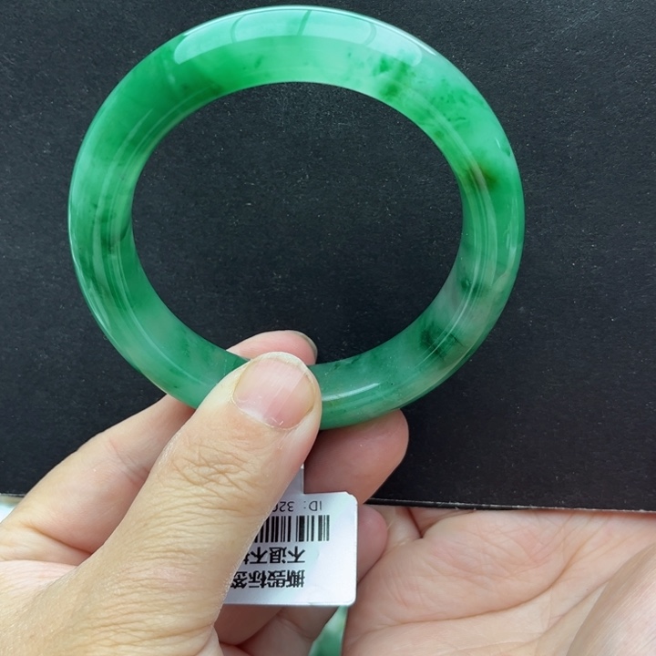 石英岩玉未镶嵌手镯55/56