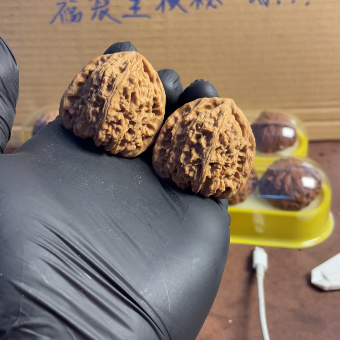吊坠文玩核桃南疆石