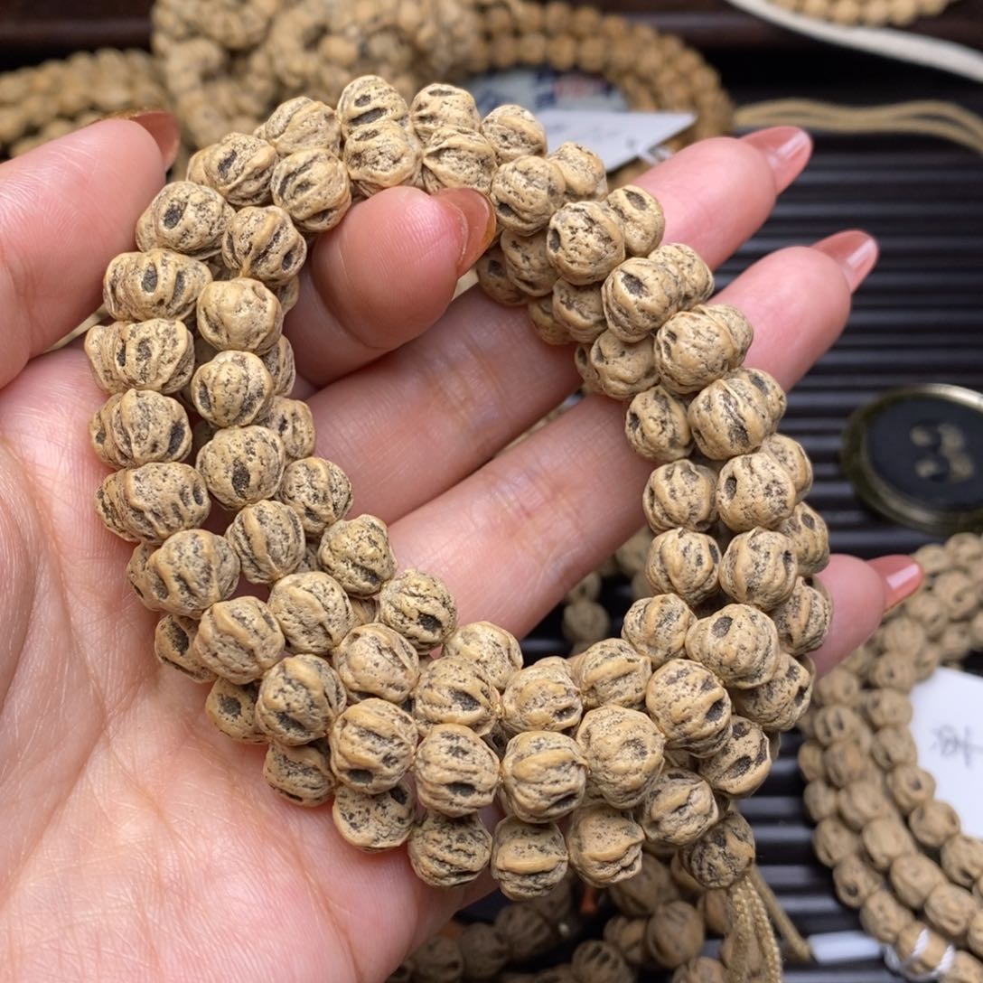 柏香籽/百香籽吊坠刘*生