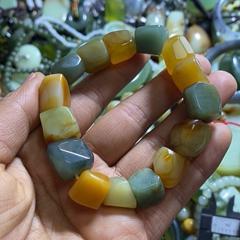 岫玉手链未镶嵌一个