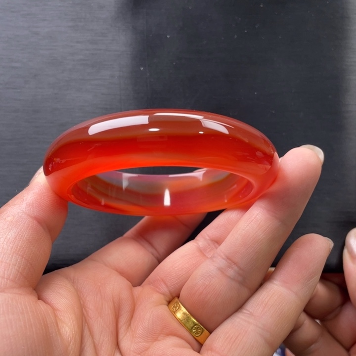 玛瑙/玉髓未镶嵌手镯55.6