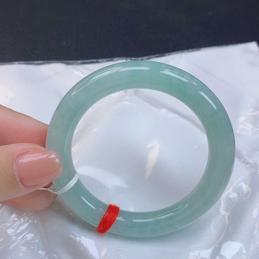 翡翠手镯未镶嵌翡翠0938