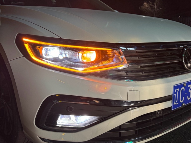 大众双色日行灯日间行车灯高尔夫大灯示宽大灯车灯前大灯高尔夫