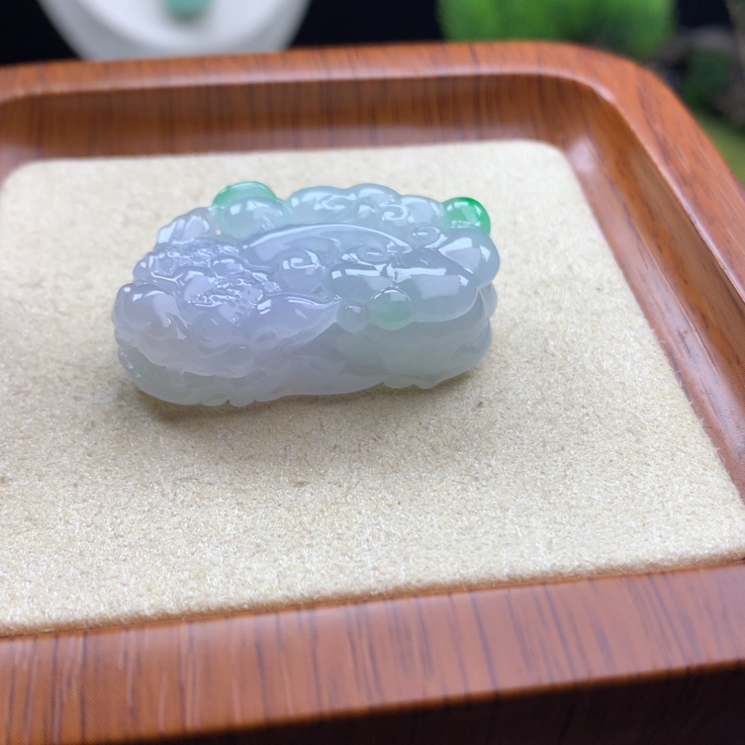 翡翠未镶嵌颈饰翡翠8