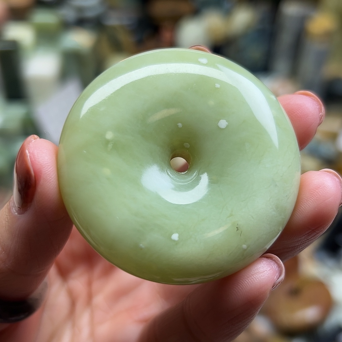 岫玉未镶嵌颈饰辽阳雪花扣子能盘