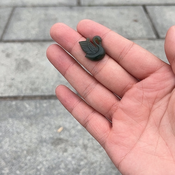 颈饰未镶嵌和田玉（糖玉）