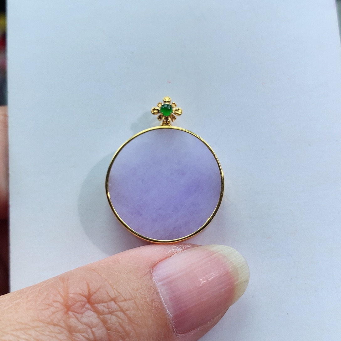 翡翠颈饰18K金镶嵌无事牌