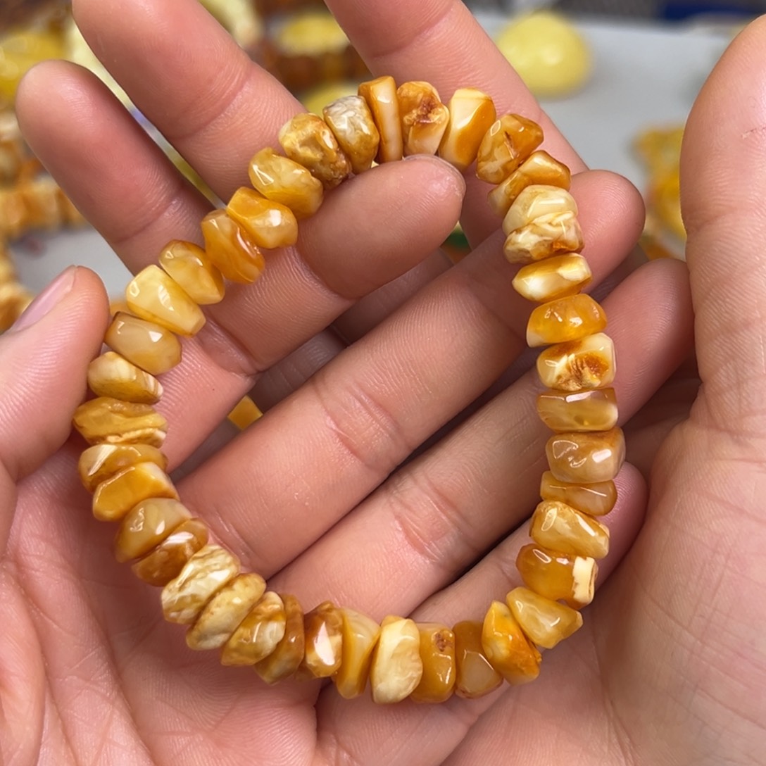 蜜蜡裸石未镶嵌蜜蜡