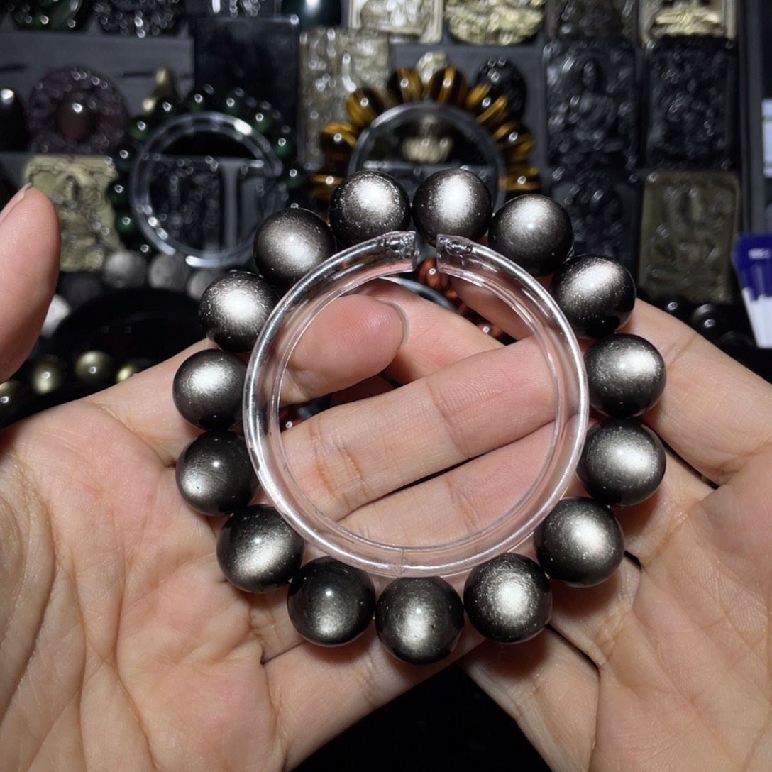 陈***c黑曜岩未镶嵌手链