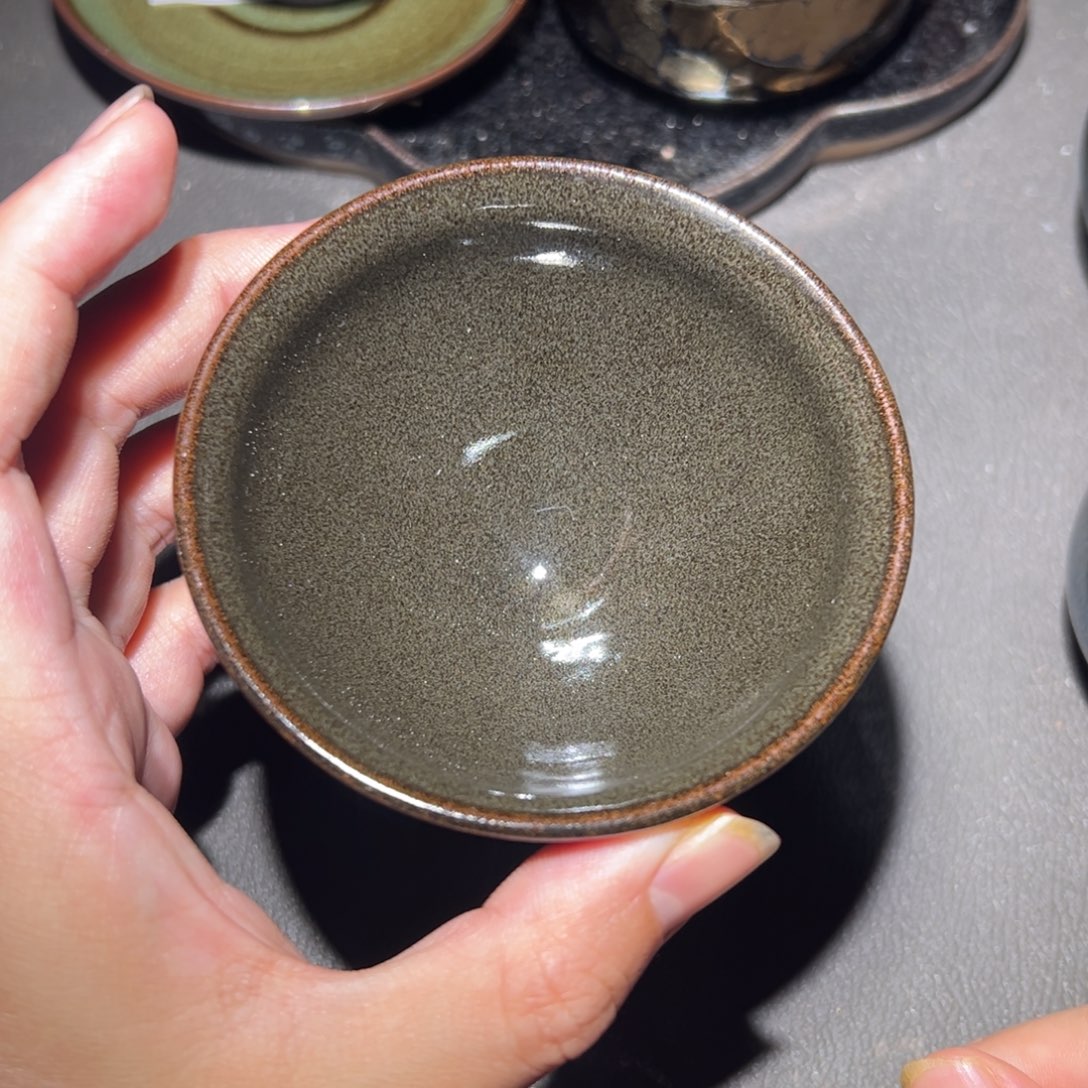 茶盏我们是有很多共同爱好在