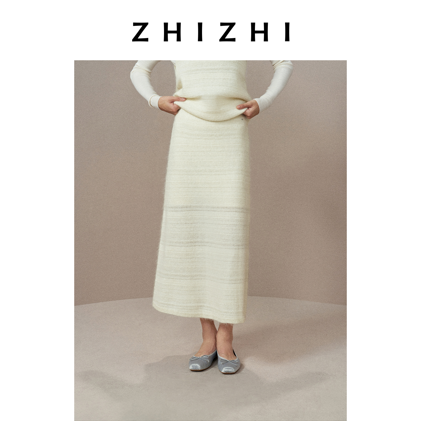 致知 满路花 简约雅致仿蕾丝挑花直筒半身裙25新品ZZ2EWKBL159