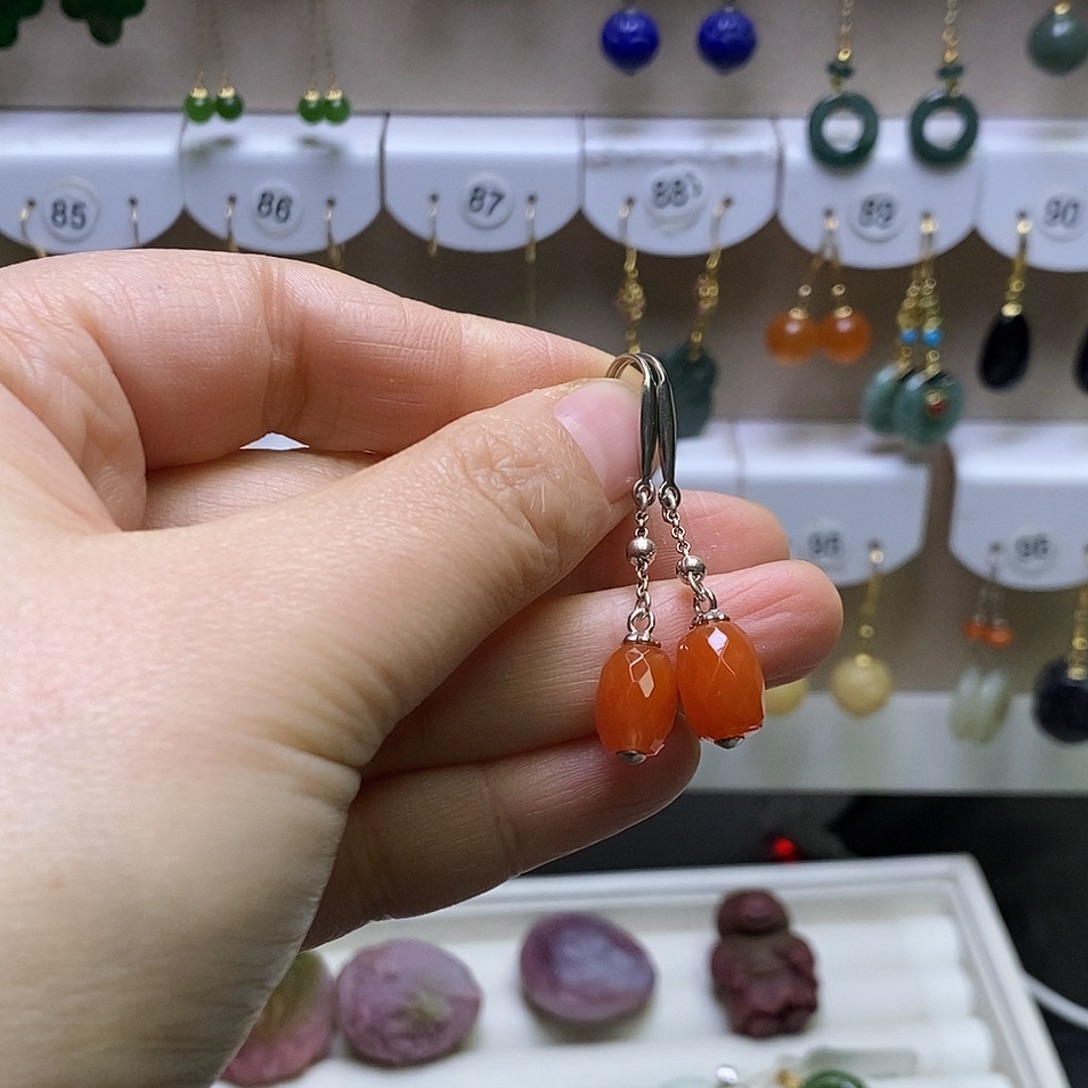 南红玛瑙银S925镶嵌耳饰