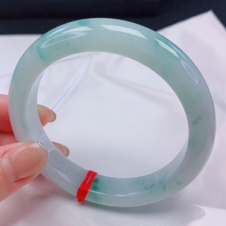 翡翠未镶嵌手镯61圈口