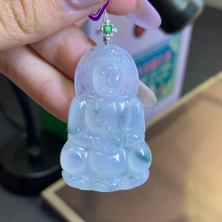 颈饰18K金镶嵌翡翠