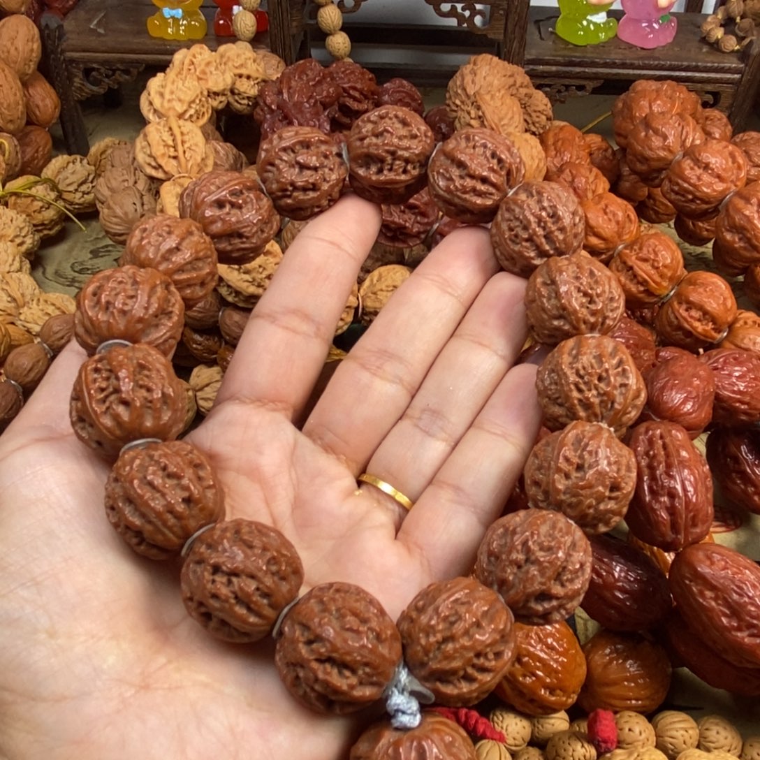 吊坠文玩核桃珊瑚手持文玩核桃