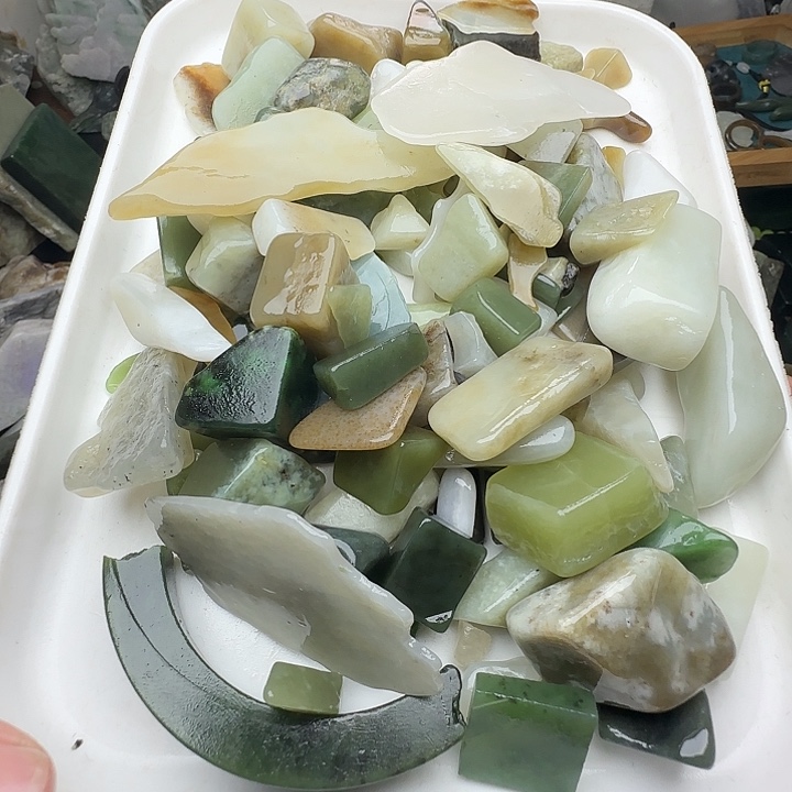 和田玉（糖玉）未镶嵌珠宝半成品