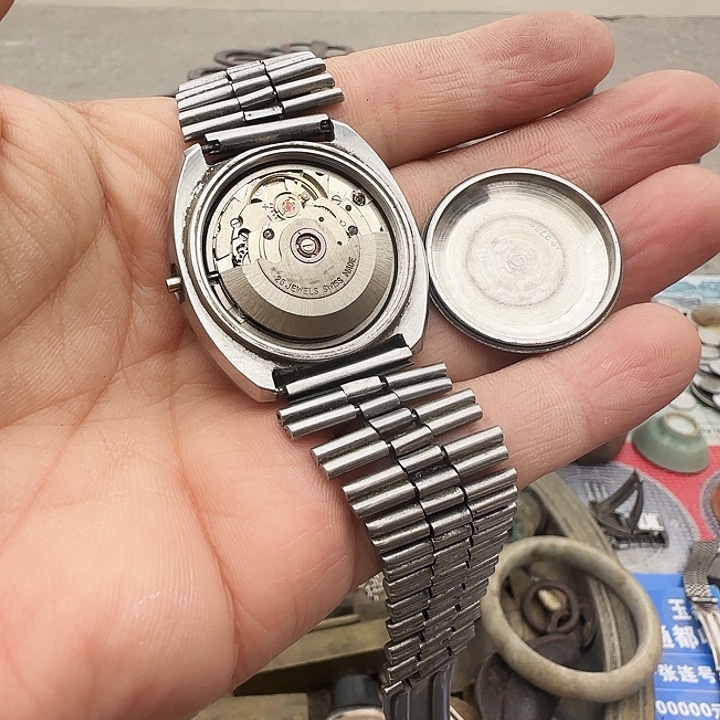 朱***师铜铁合金类废旧金属制品