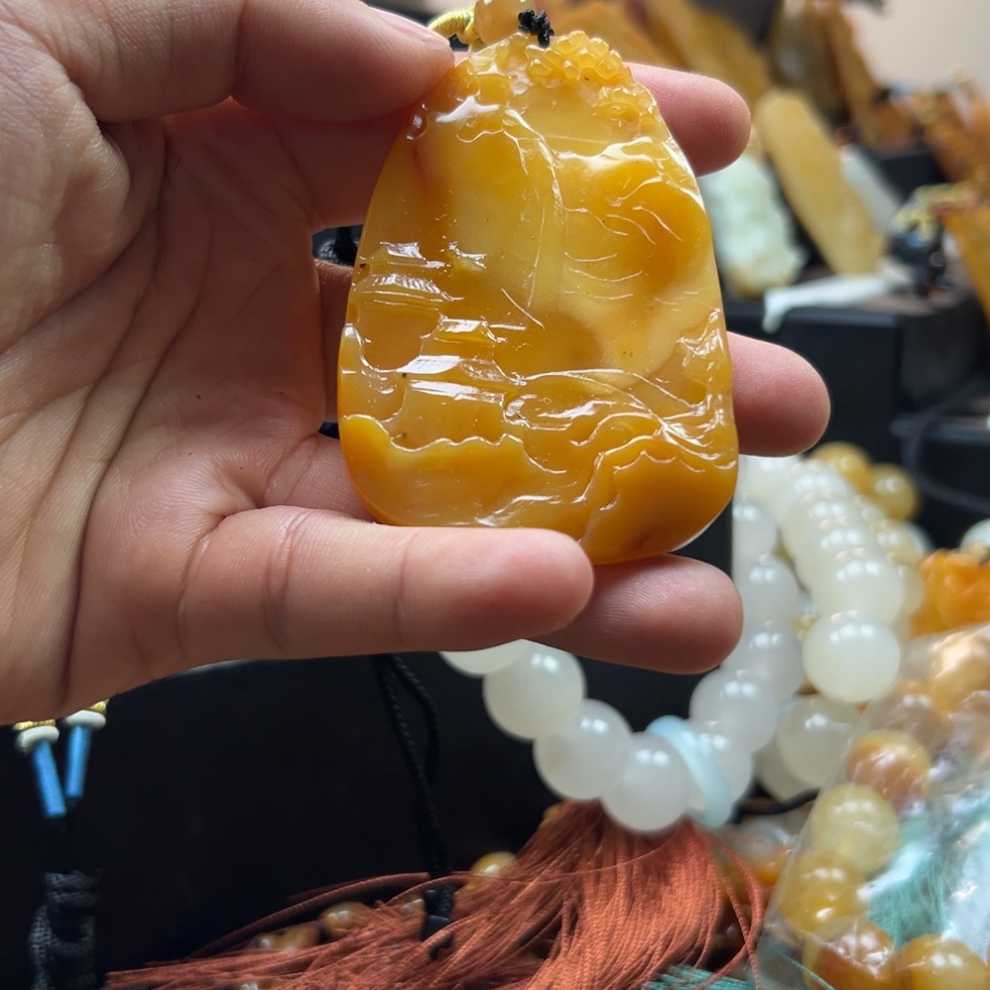 石英质玉（黄龙玉）未镶嵌hly