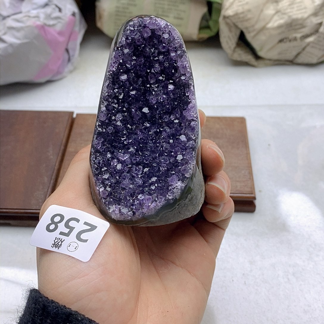 紫晶大型摆件（非配饰）未镶嵌