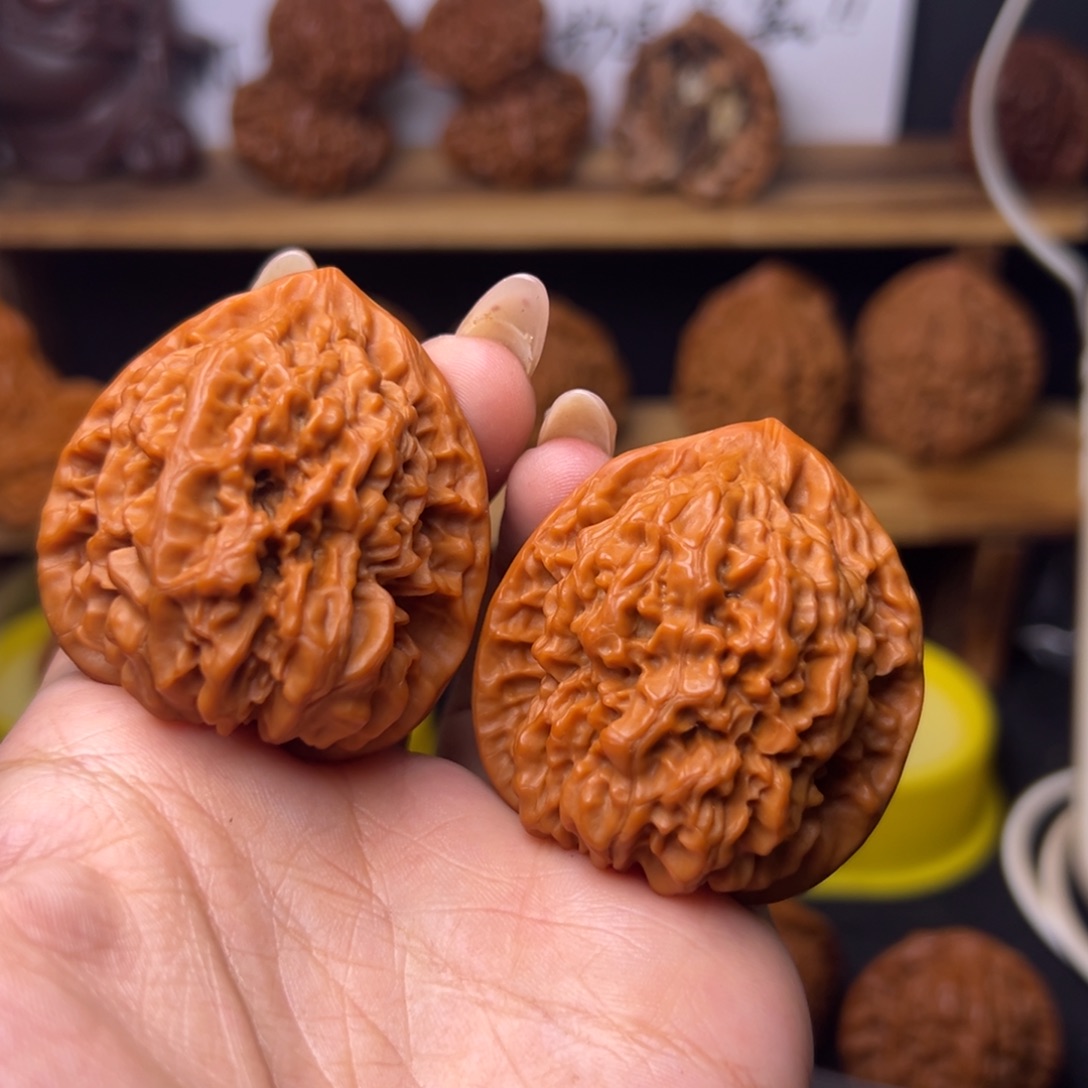 只***安桃核吊坠官帽福利