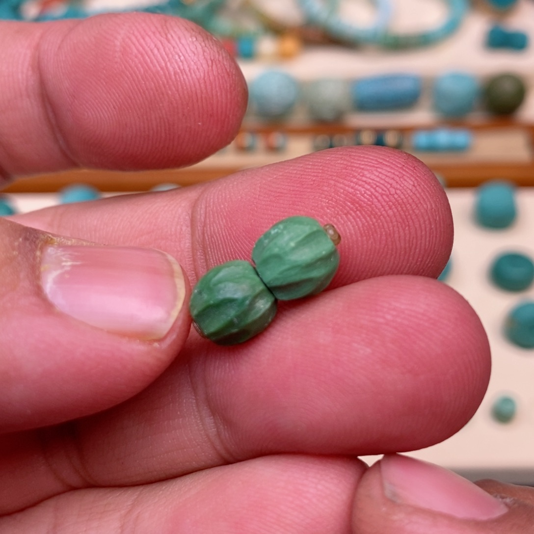 绿松石配饰未镶嵌