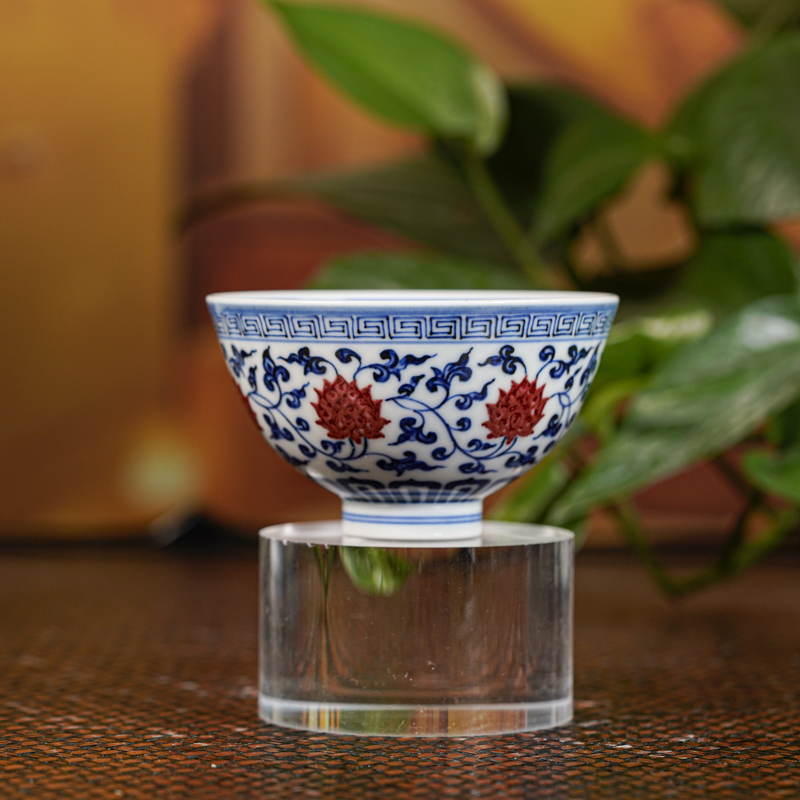 【景德镇陶瓷研究院】釉里红缠枝鸡心杯 jty249