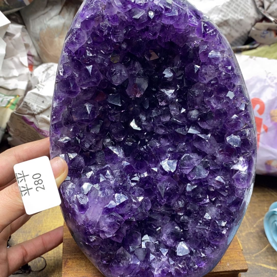 紫晶乌拉圭未镶嵌