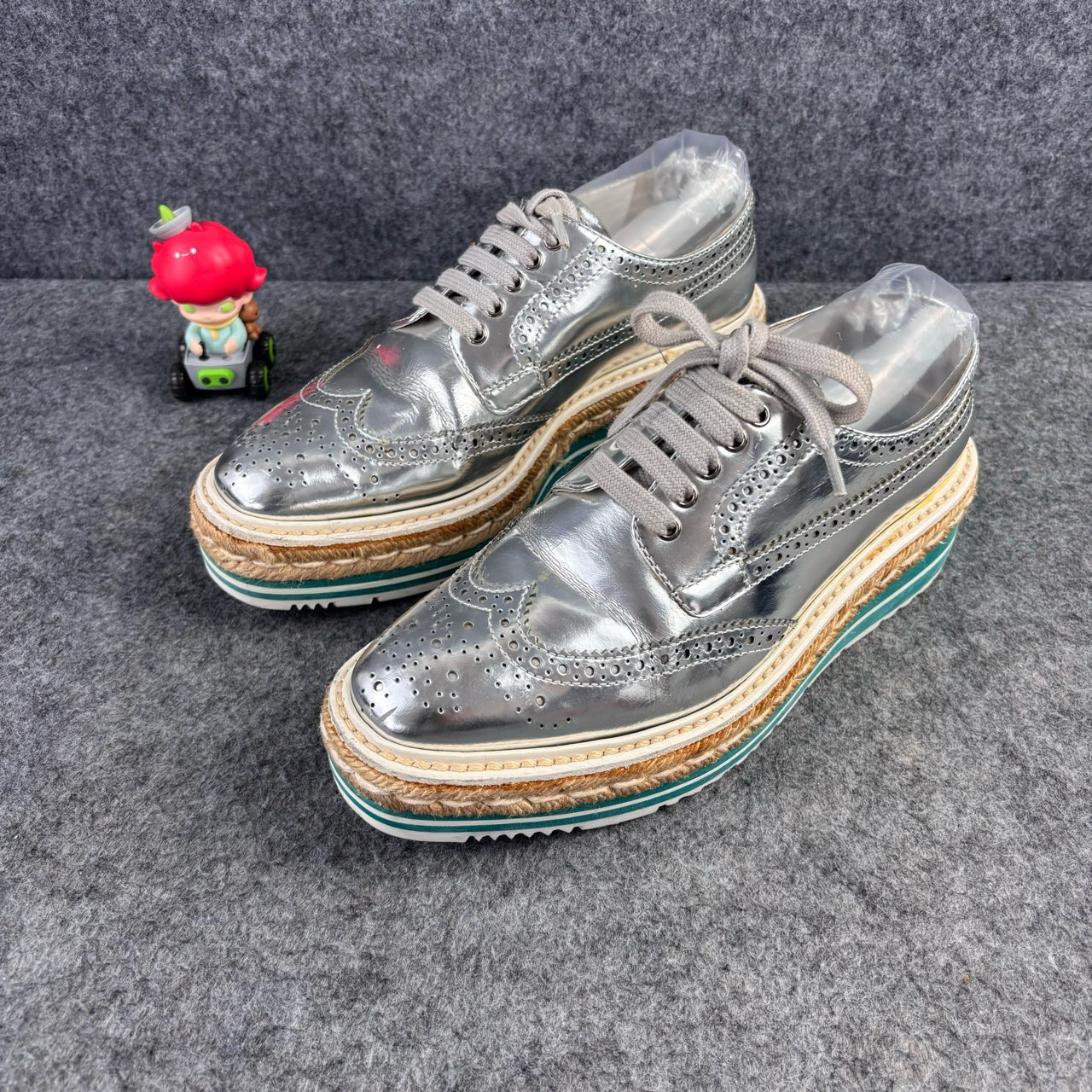 95新 Prada/普拉达 银色松糕厚底休闲鞋 35.5码 品相不错YLP1539