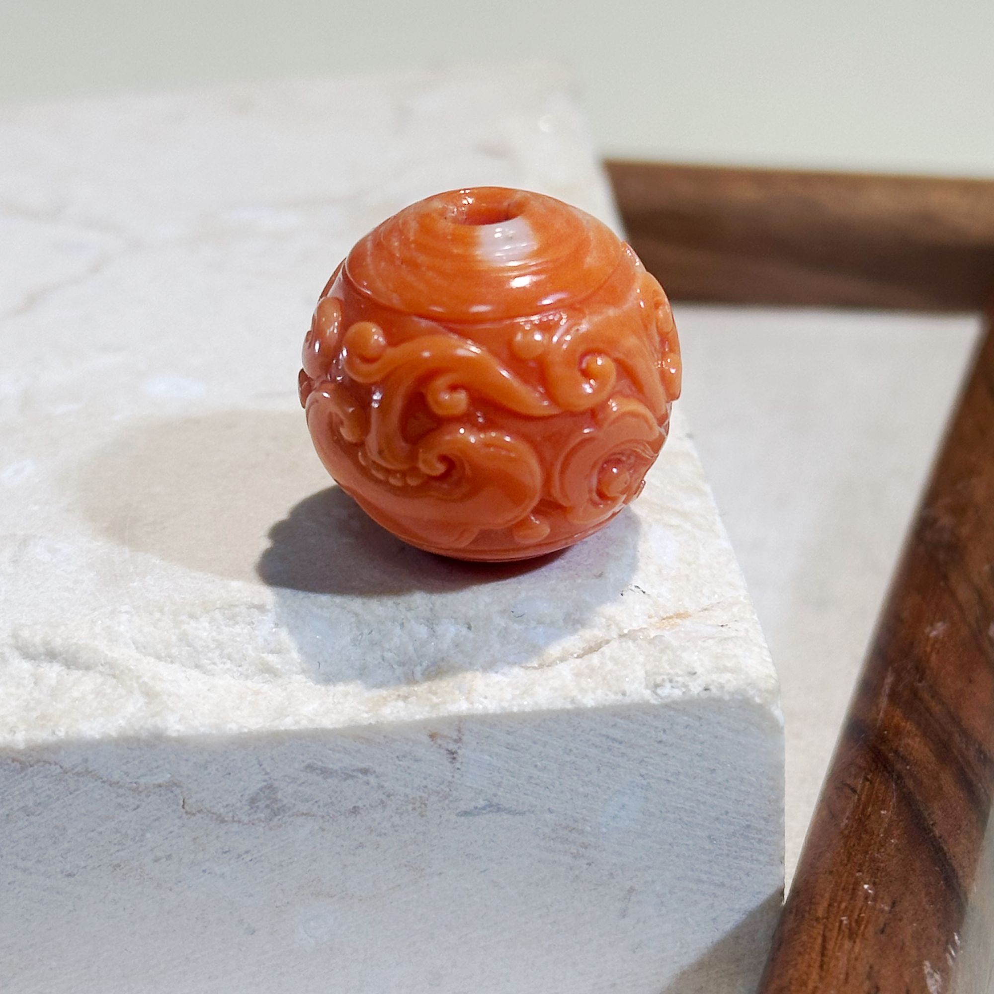 momo珊瑚雕刻件吊坠约11.11g——117018