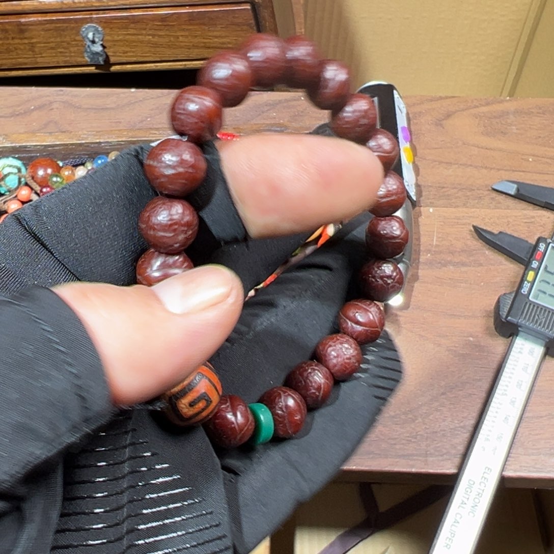 瓷片?****米中古时代是一种古老