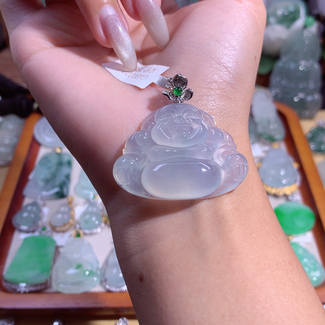 翡翠吊坠(不含链)18K金镶嵌