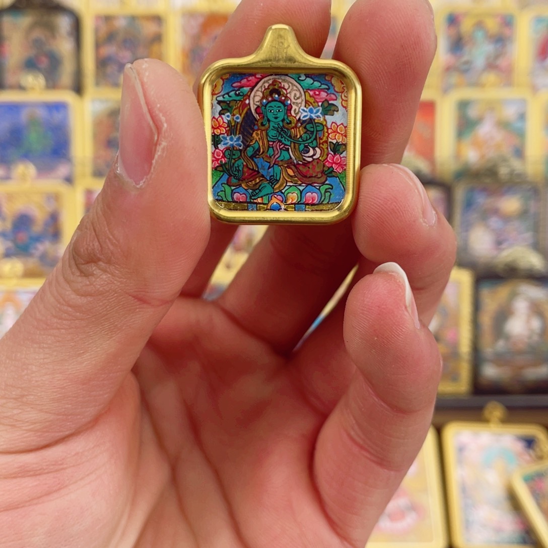 吊坠?****子纯手绘唐卡绿度母全身