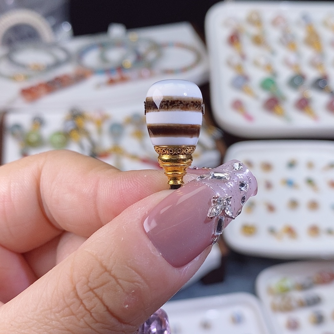 玛瑙/玉髓18K金镶嵌颈饰对孔11.8