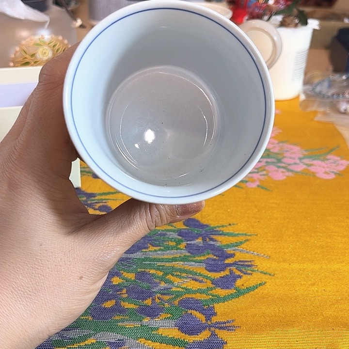 瓷片Rtttttttttyyyhyyy