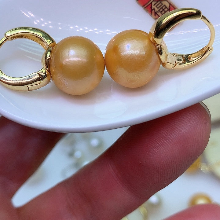 银S925镶嵌耳饰淡水珍珠