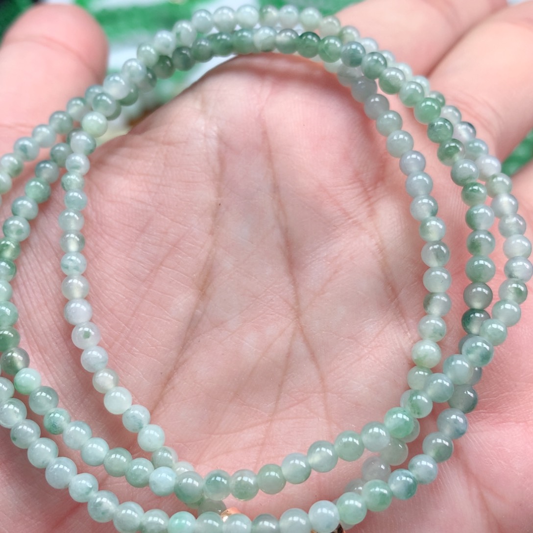 翡翠手链未镶嵌翡翠