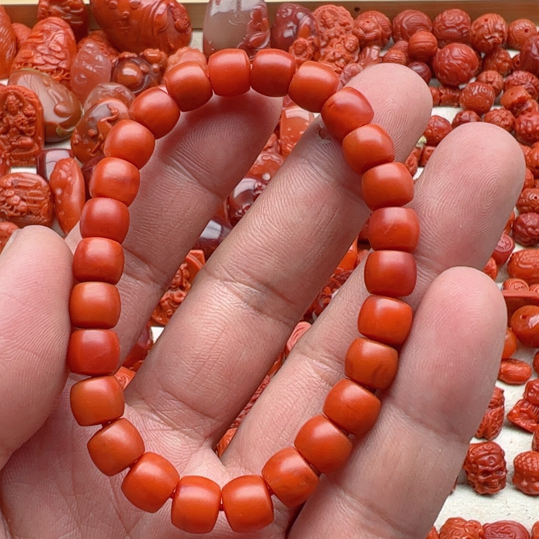 南红玛瑙配饰未镶嵌