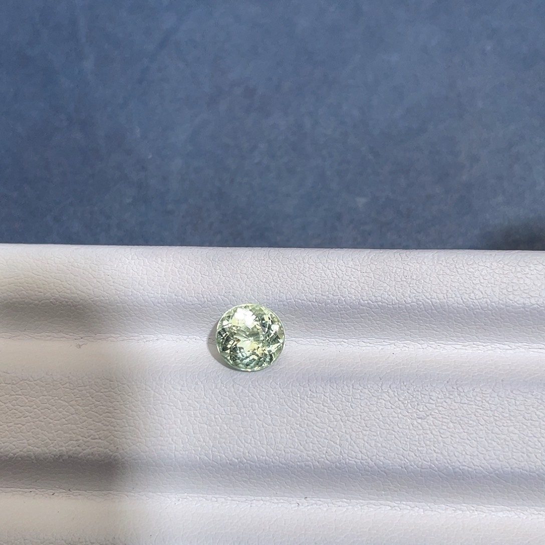 碧玺未镶嵌裸石1.72ct薄荷绿 特价